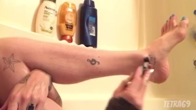 Fetish;POV;Exclusive;Verified Amateurs;Behind The Scenes;Solo Female;Tattooed Women shaving, shaving-legs, shaving-fetish, bath-tub, bath-fetish, hairy-legs, leg-hair, natural-hairy-women, hairy-pussy, hairy