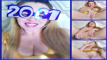 Hot Cellphone Video Of Me, Sexy MILF Nikki Ringing In The New Year 2021!