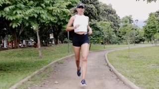 Fitness girl likes to show herself to strangers while exercising