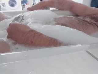 Pregman In Labor And Cuming In The Bathtub