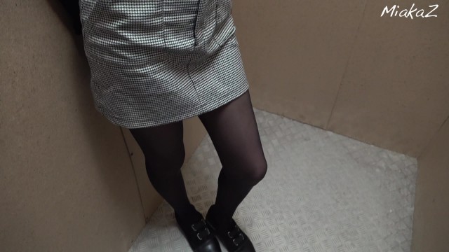 엘리베이터 입으로.얼굴에 정액
