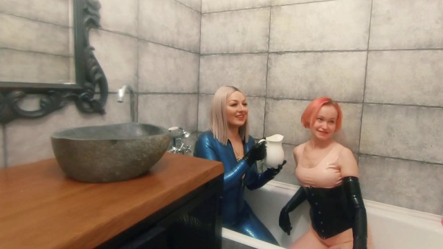 Bath relax in latex rubber with milk, romantic funny fetish video