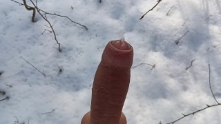 Big Cock Allowing Cock Cum To Fall To The Snow On Its Own