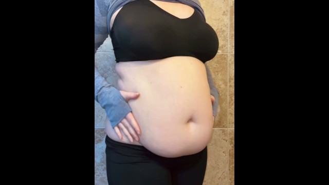 Amateur;BBW;Fetish;Exclusive;Verified Amateurs;Solo Female;Vertical Video bbw, feederism-belly, bbw-belly, bbw-belly-play, slowmotion, big-belly, big-belly-bbw, big-belly-girl