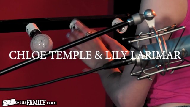 OutOfTheFamily Lily Larimar Bangs Stepsister Chloe Temple For A Music Gig - Chloe Temple, Lily Larimar