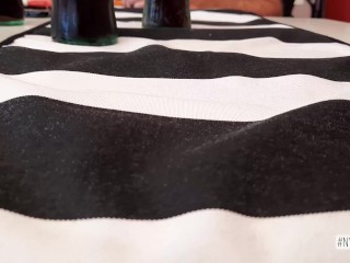 I jerk off in a restaurant