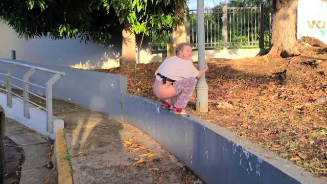 Girls peeing in public in Puerto Rico - Adira Allure, Kissa Sins