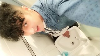 Solo Piss Using Uncut Cock To Pee At The Sink