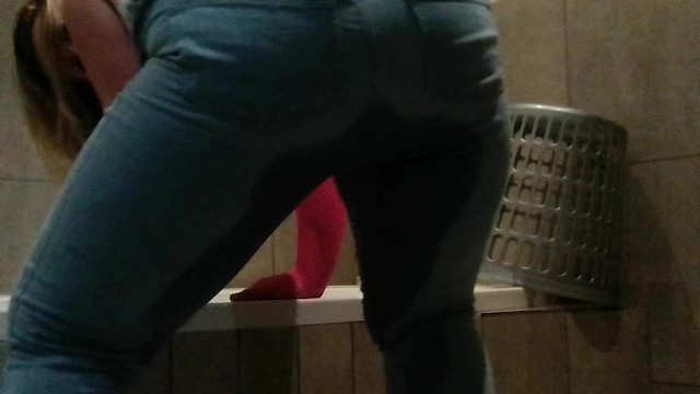 640px x 360px - Pee In Jeans Tube - Porn Category | Free Porn Video | Page - 3