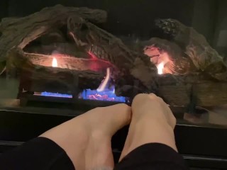 BEAUTIFUL FEET TEASE MESMERIZING FIRE-RELAX AND ENJOY YOURSELF