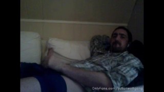 Big Verbal Stepbro In Maine Gets Dirty On Webcam With His Massive Uncut Cock And Balls