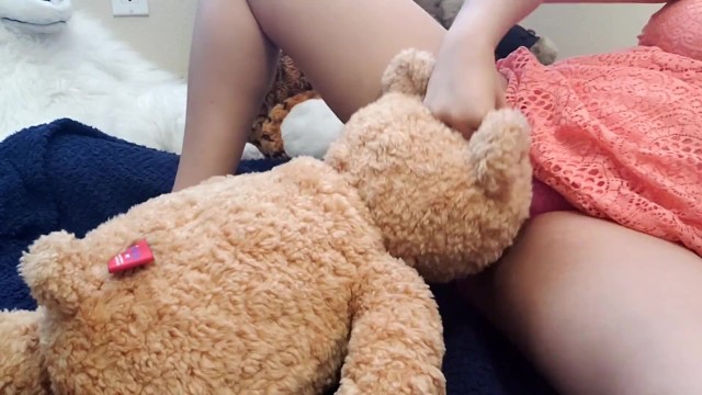 Teddy Bear - Horny Humping Teddy Bear - Pornhub.com