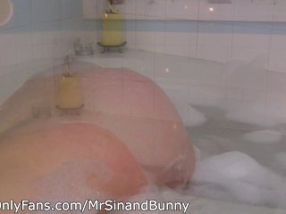 Naughty Redhead Sucks_Cock And Gets Her Ass_Worked in_the Bath