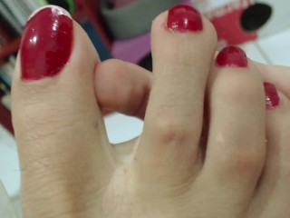 Stepmommy Has Extremely Huge_And Stinky Feet_Size 10