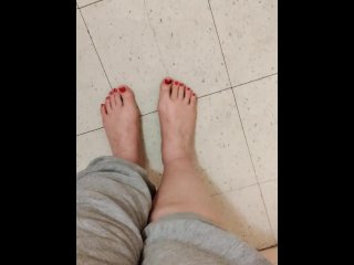 Red Toe Nails