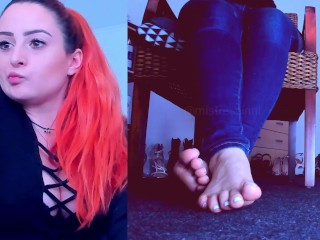 Mistress Inni - So many different POVs but my feet are always looking the best no matter what