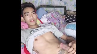 Alex Dy Jerking Off One Horny Morning