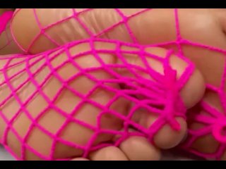 Black Girl Gives Upclose View Of Her Black Feet While Being Fuck