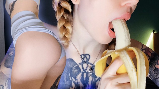 Tattooed Girl Sucking Banana with Cream and Masturbate Pussy until Orgasm -  Pornhub.com