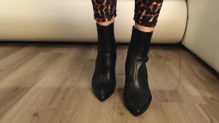 Mistress in ankle boots and leopard legins