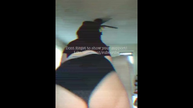 Sexy Pawg Snap leaks showing off deep throating skills 17