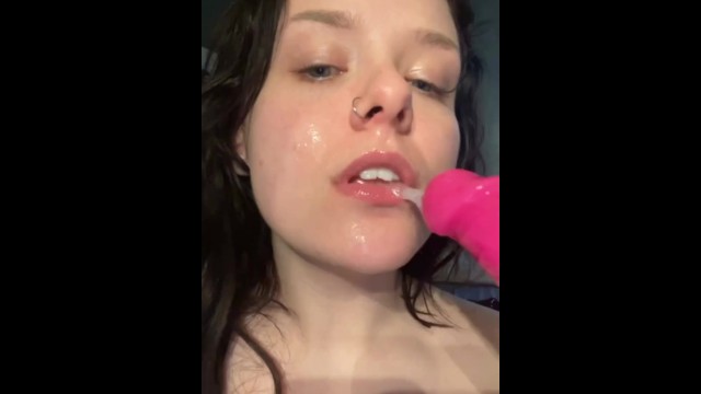Sexy Pawg Snap leaks showing off deep throating skills 23