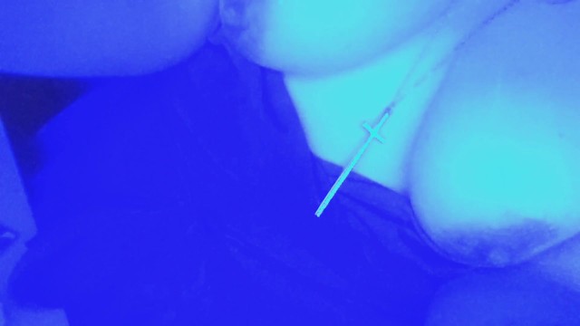 Grabbing blue titties