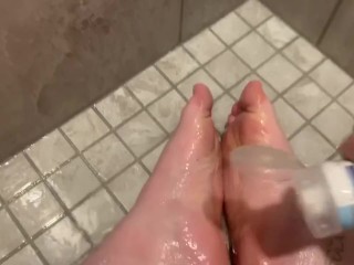 Sugar DandyCleaning and Softening_my Dirty Feet