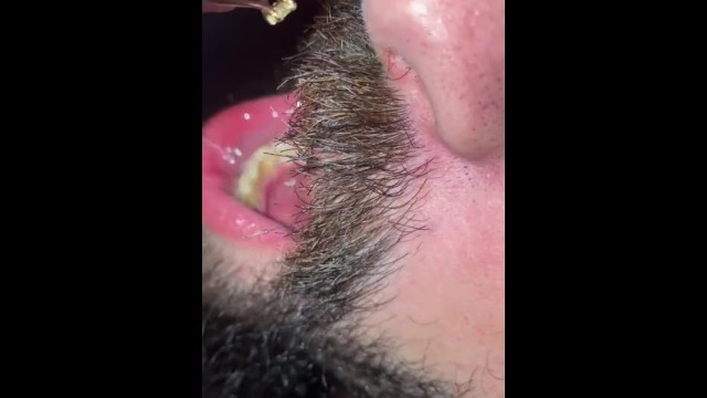 My girlfriend pee in my mouth 6 7