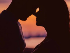 How I Want to Kiss You - Passionate