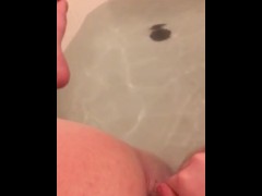 Rubbing my pussy in the bathtub 