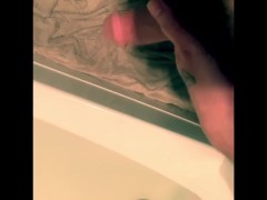 PISSING IN THE BATHTUB AND ON THE FLOOR PEE HUGE DICK DADDY REVAN