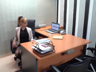 Perla Rubia and her secretary CrisAngelo be-porn for Maxxx Record