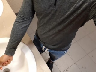 SIKAT NA PINOY CELEBRITY - Pissing after Holding it in all Day