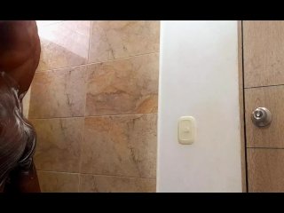 Handjob in the Shower and Then Take a Bath/handjob BigBlack Cock in the Bathroom/bathroom_Jerck Off