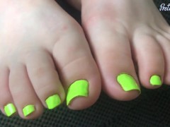 Hope You Enjoy! NEON GREEN TOES