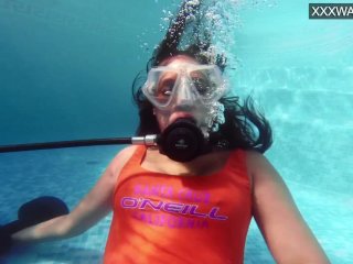 Hottest_Underwater MasturbationWith Amelie Bruna