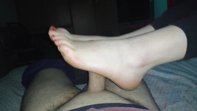 Dirty feet footjob 16