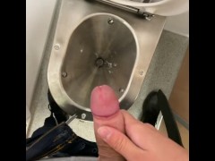 Jerking off in the toilet and cumming