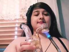 Fry-day sesh time with your fave bbw stoner Rosey Indica