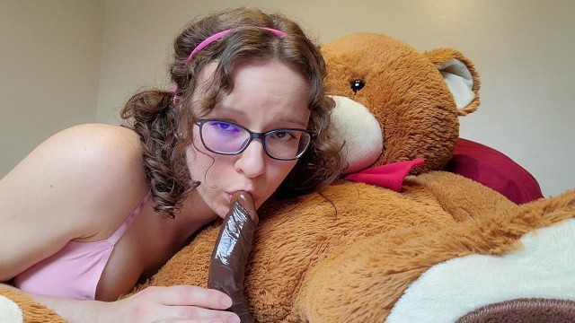 Bearwith Girl Bf - TEEN DESPERATE FOR BOYFRIEND FUCKS HER TEDDYBEAR - Pornhub.com