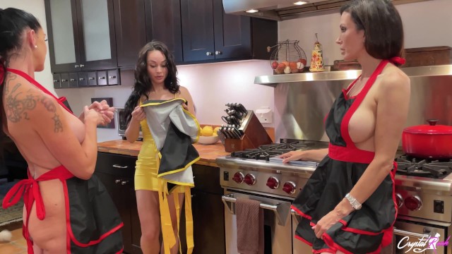Lesbian Threesome Of Sexy Housewives In The Kitchen - Crystal Rush