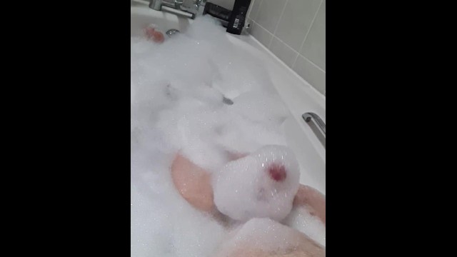 Big Cock Bubble - Straight Daddy Playing with his Big Dick in a Bubble Bath! - Pornhub.com
