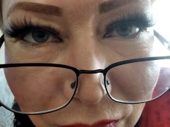 Sexual love in adulthood! Sex on camera and POV from a female face! Funny games with mature clit!