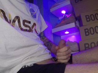 I give you my thick load next to my sneakers! Male solo_masturbation +male moaning