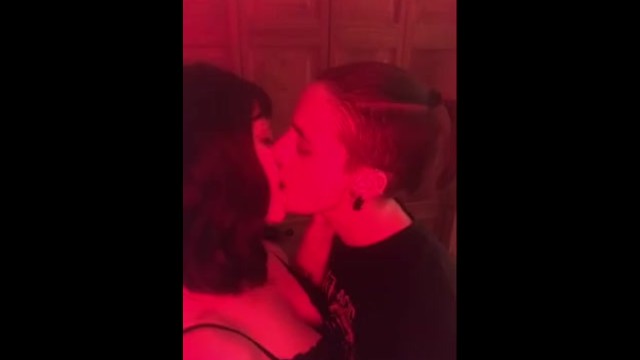 Red Hot Lesbian Kiss