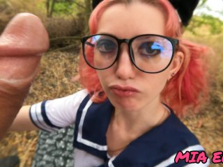 Cute With Glasses Diligently Gives Blowjob And Facial