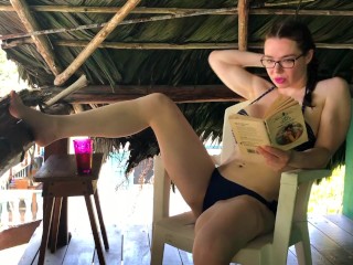 Spy On MILF in BikiniMasturbating to_Romance Novel