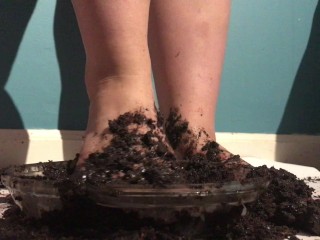Sexy_Girl with Lovely Feet TRAMPLES, SPLOSHES_Her Cookies!