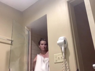 See this_HOT big titty DD blonde MILF shower and apply makeup inher hotel